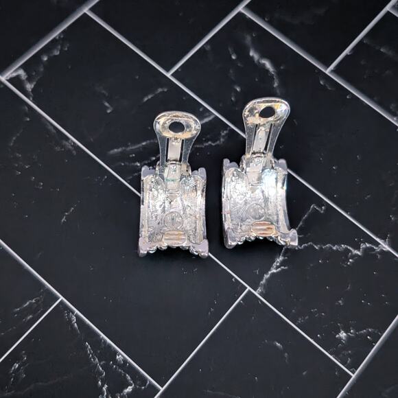 Vintage NJY Clip On Earrings Curved Chunky Silver Tone with Woven Design Large - Picture 5 of 5